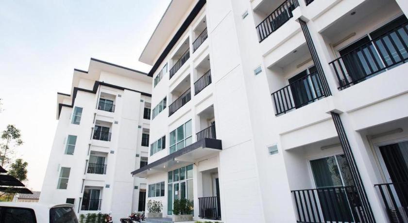 B2 Korat Boutique And Budget Hotel Накхонратчасіма Екстер'єр фото